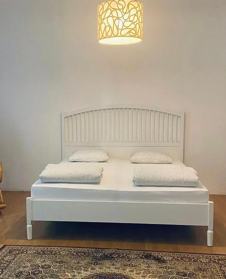 Milos Apartment Vienne